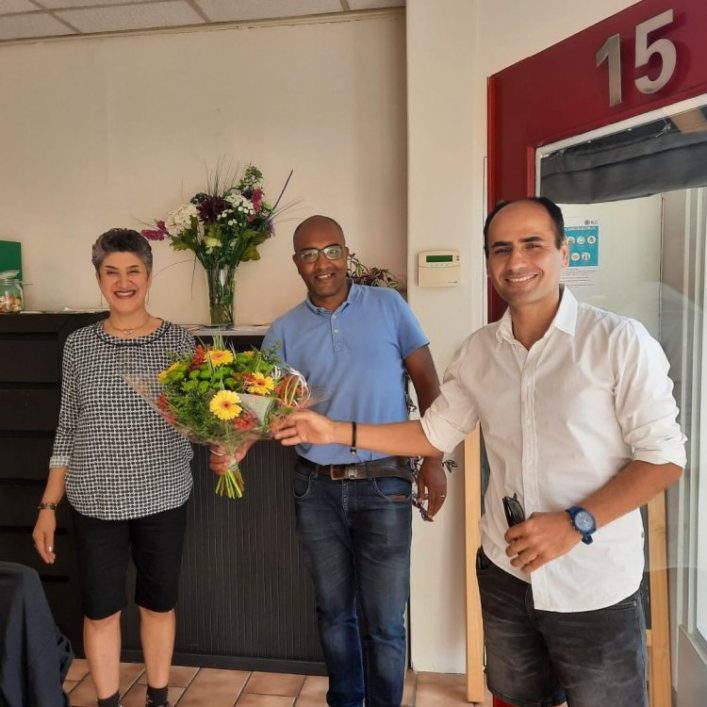 Bosje bloemen voor de buurtkappers