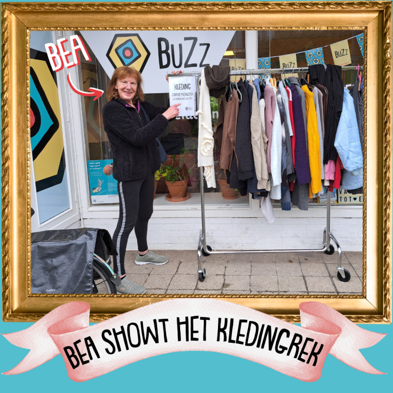 Bea showt het kledingrek